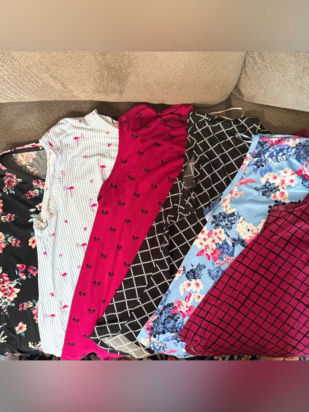 Elle short sleeve blouses (lot of 8)
